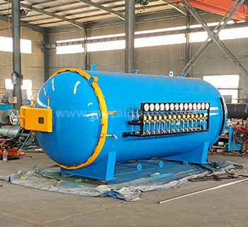 熱壓罐設備在復合材料制造中的關(guān)鍵作用